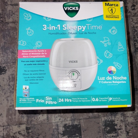 Vicks 3 in 1 Humidifier, Diffuser, Night Light - Picture 3 of 6